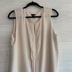 Ann Taylor chic beige sleveeless Large